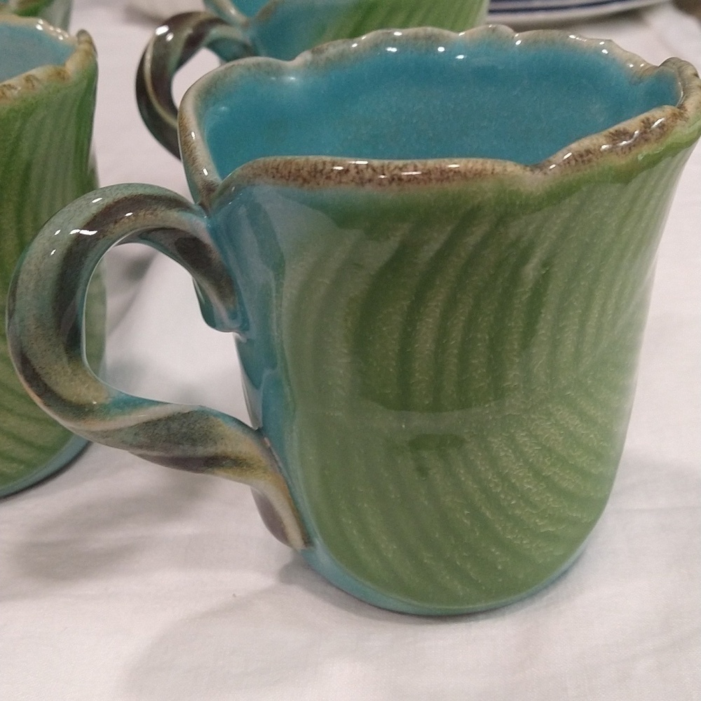 4 leaf mugs hand painted Italy Neiman Marcus aqua green coastal extra large - Picture 2 of 9